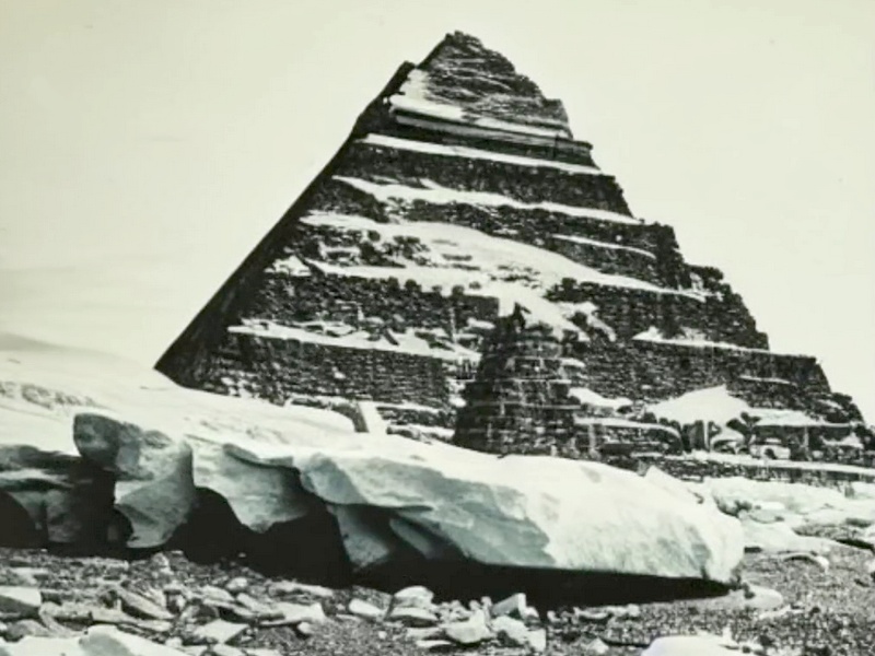 Antarktis Stufenpyramide
